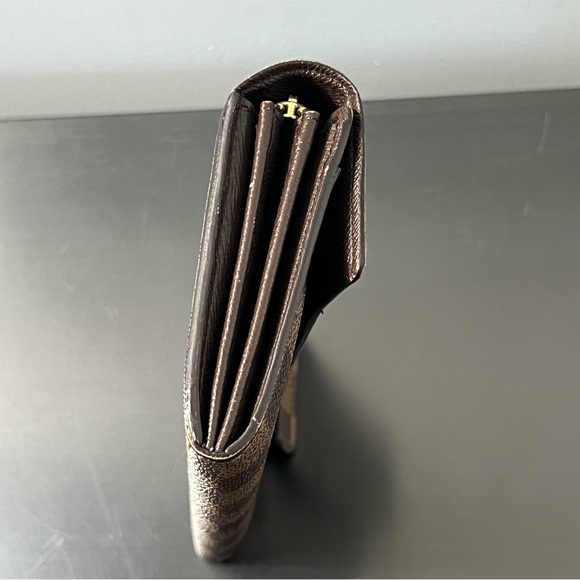 Authentic Louis Vuitton Damier ebene Sarah wallet - Picture 2 of 10